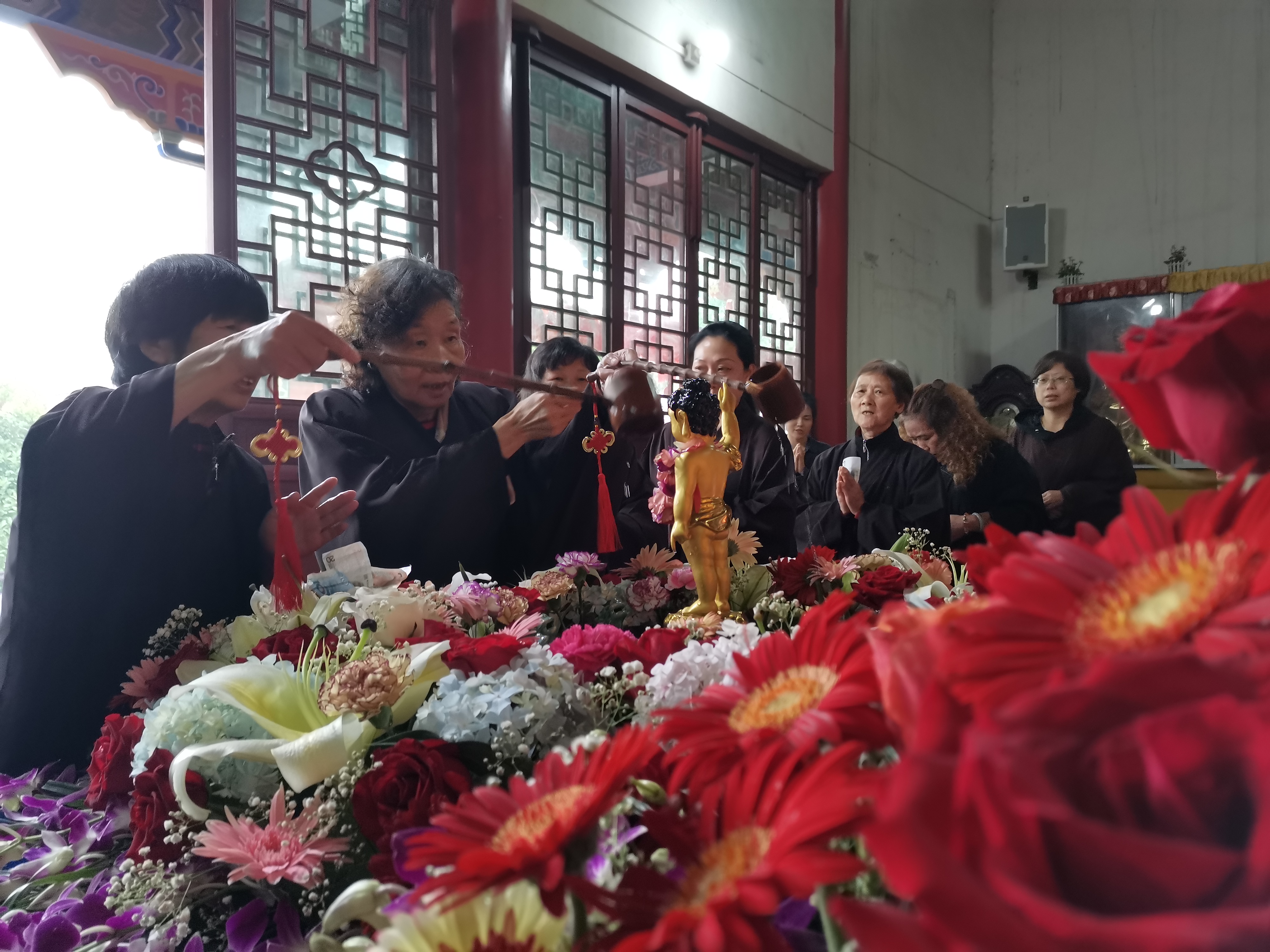 大资本210cc释迦牟尼佛圣诞法会圆满